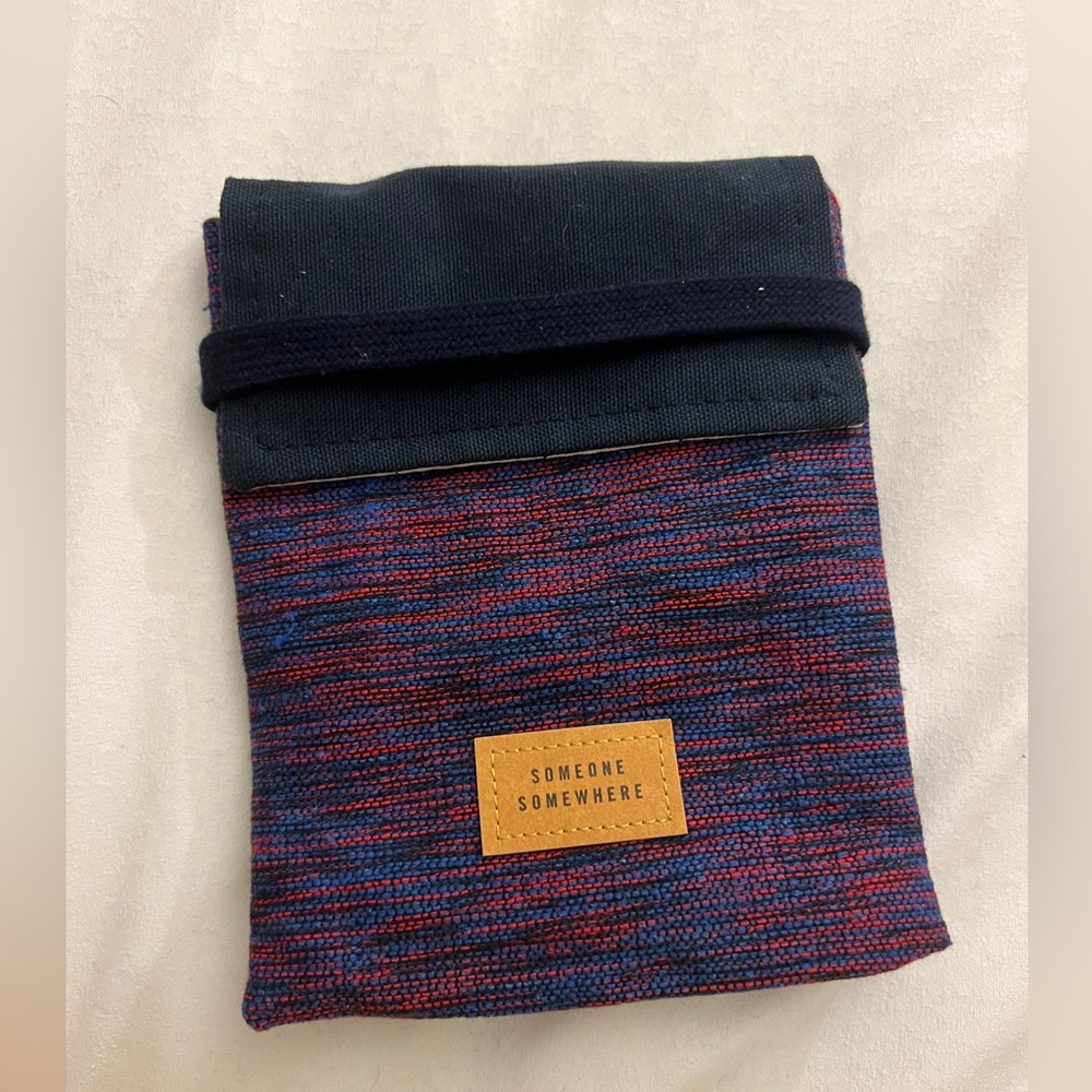 Delta One organic pouch